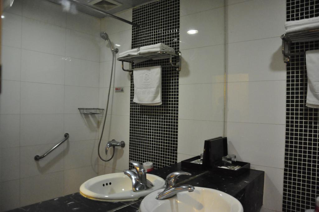 Super 8 Hotel Beijing Shijingshan Jiujiuyuan Chambre photo