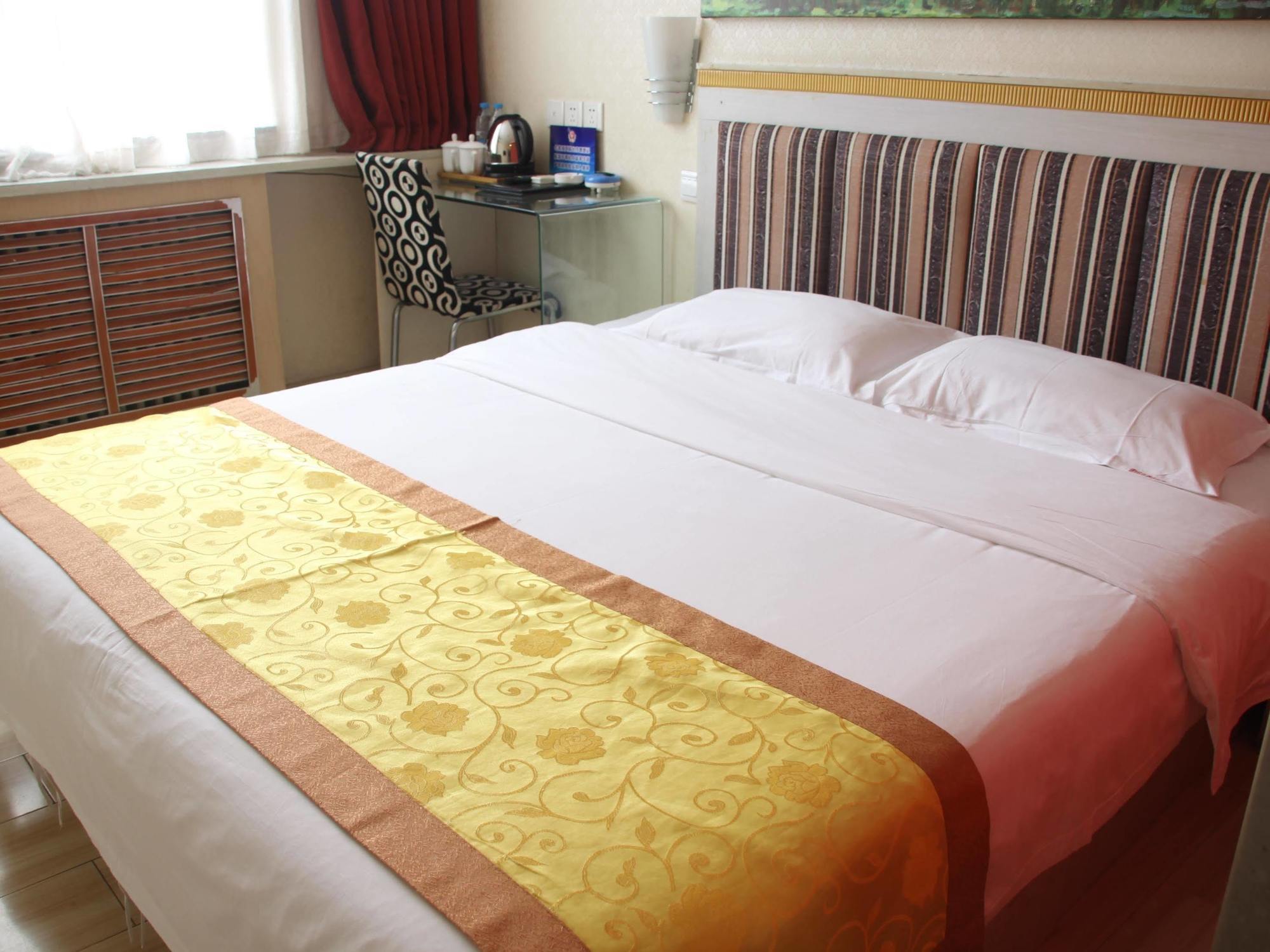 Super 8 Hotel Beijing Shijingshan Jiujiuyuan Extérieur photo